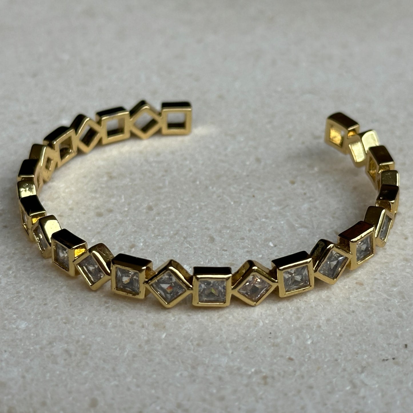 Esclava con circones cuadrados