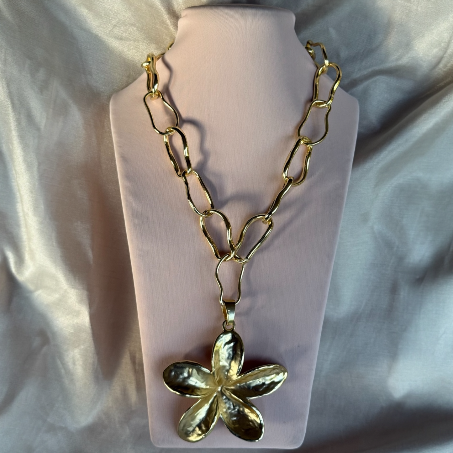 Collar Flor del Sol