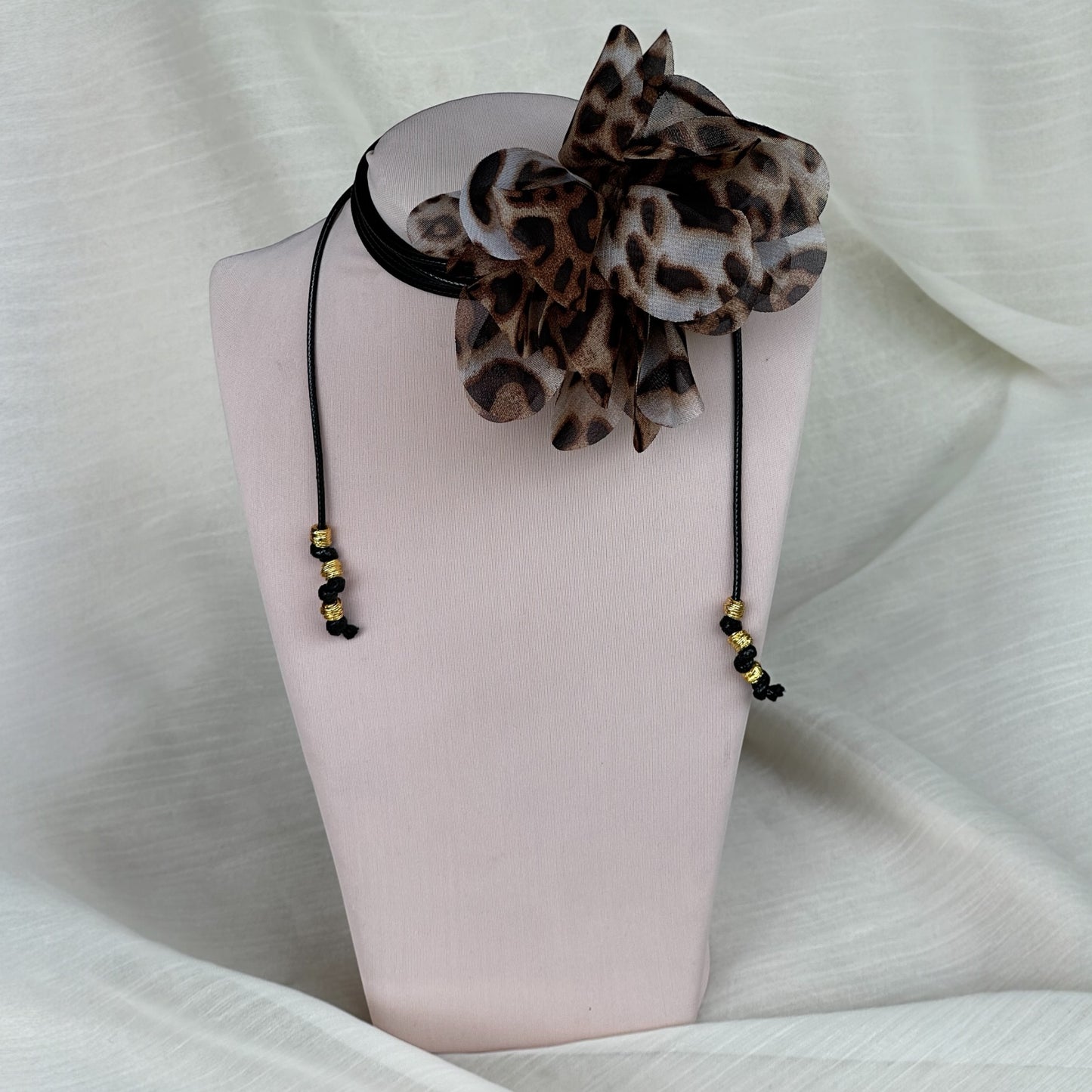 Choker Rosas/animal print
