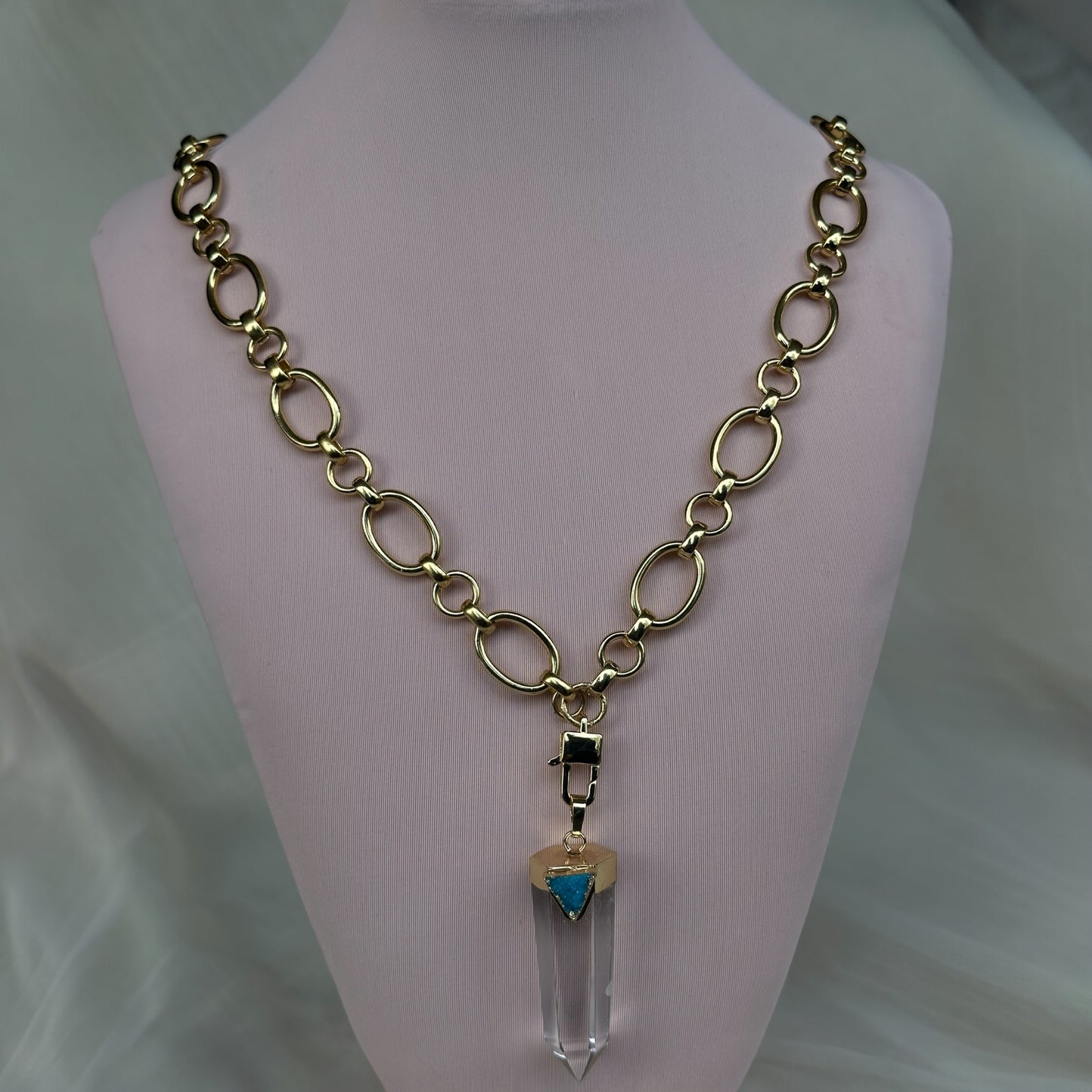 Cadena bañada en oro/ cuarzo/gema turquesa