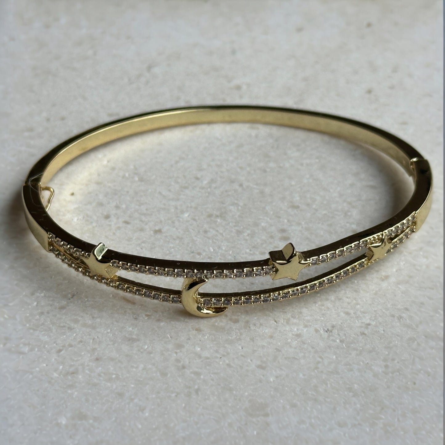 Esclava de media luna y estrellas