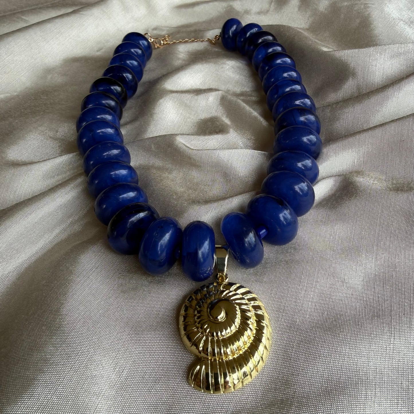 Collar Caracola Azul Real