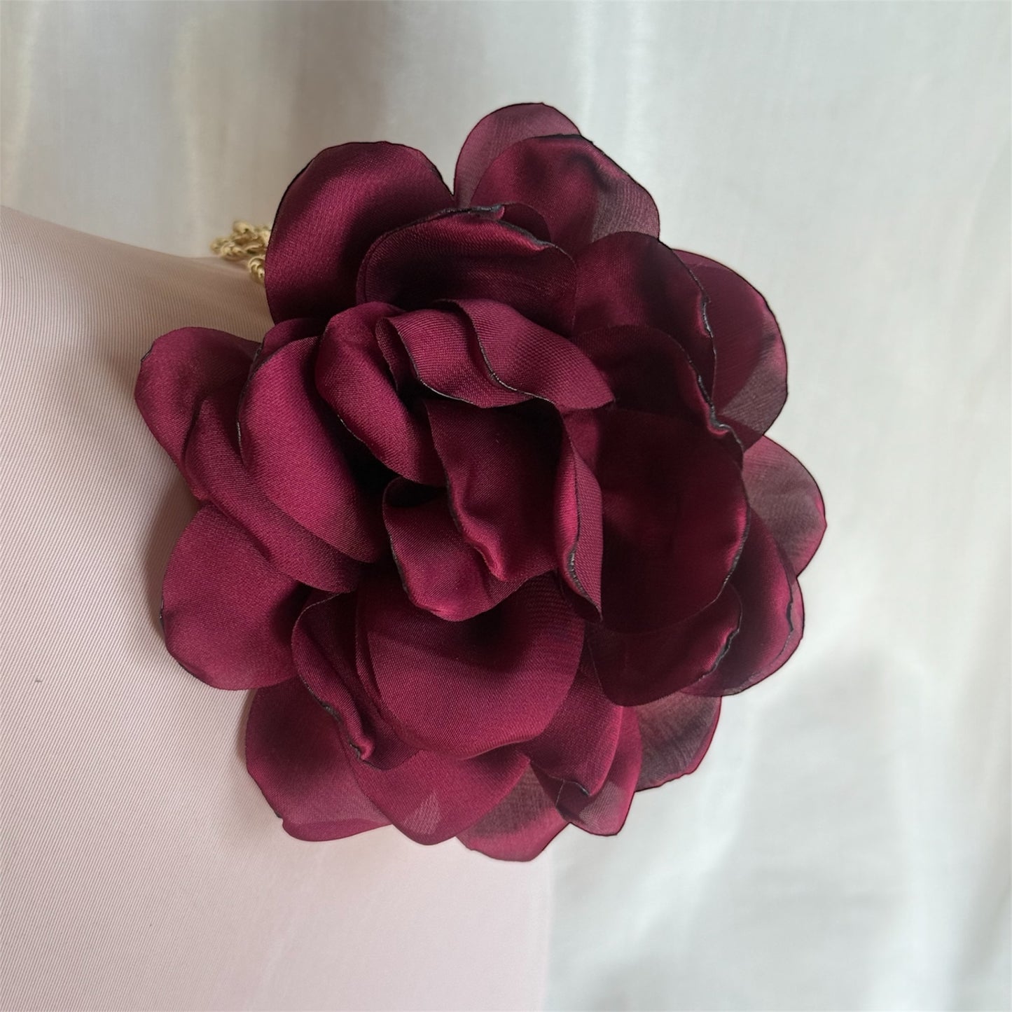 Choker Rosa Burdeo XL • Cadena Dorada