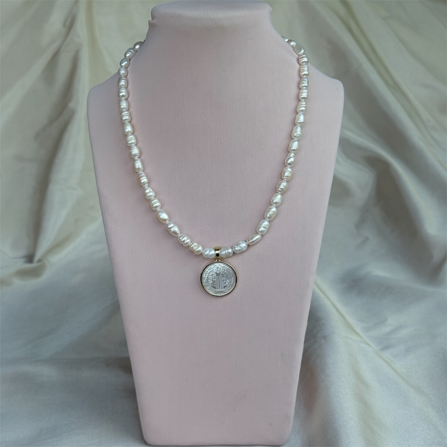 Collar de Perlas San Benito