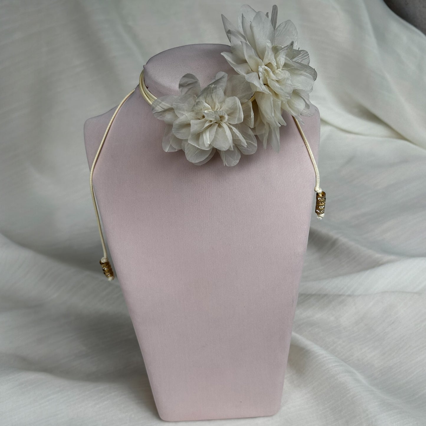 Choker Rosas/blancas