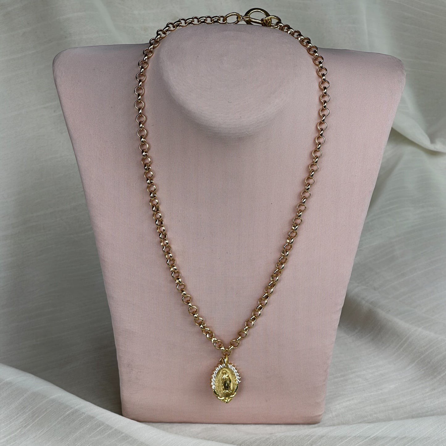 Cadena bañada en oro virgen