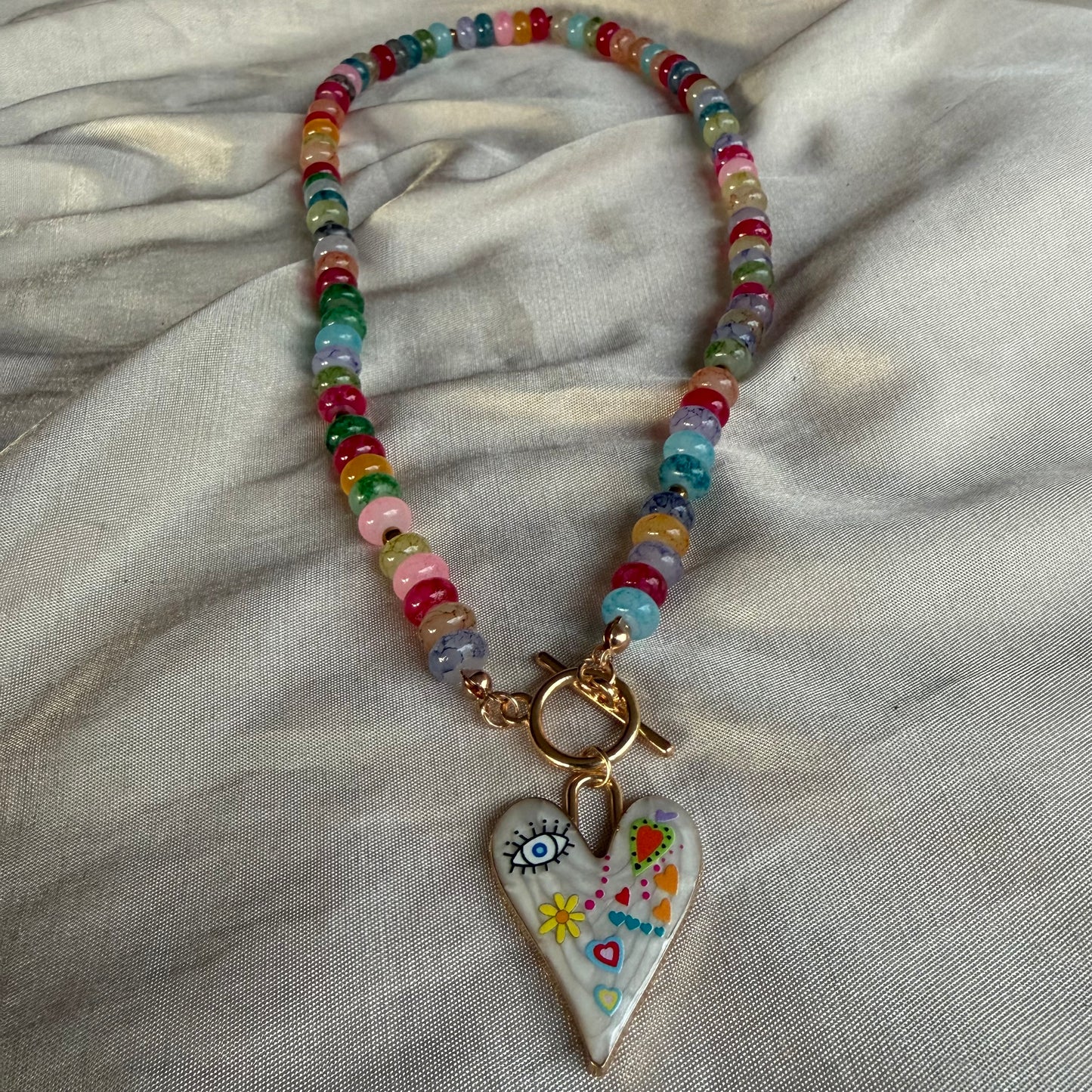 Collar Multicolor / Corazón con Detalles