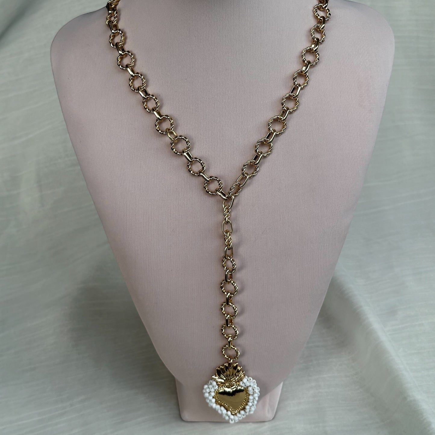 Cadena bañada en oro/corazón blanco