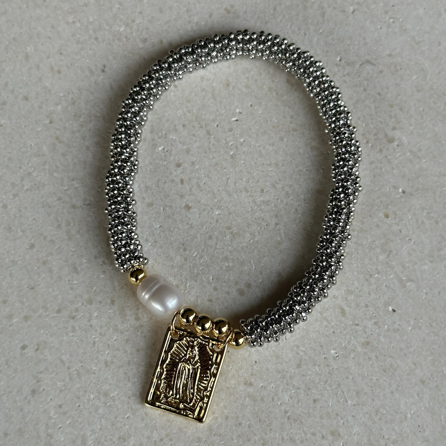 Pulsera rodinada con perla de río/virgen maría