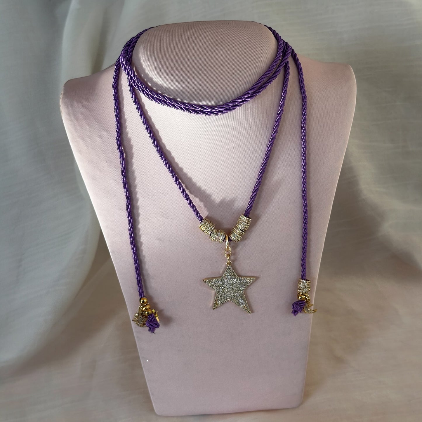 Cordón morado/estrella