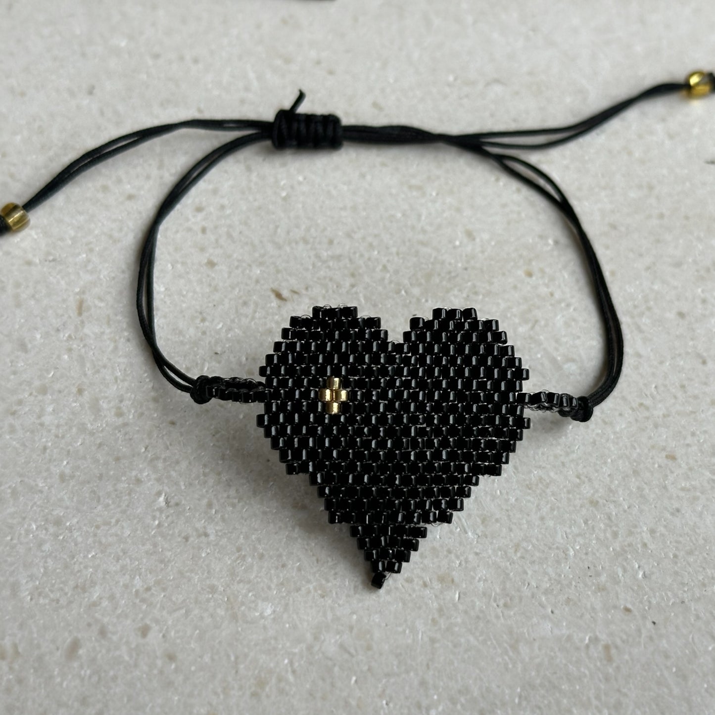 Miyuki corazón negro/morado
