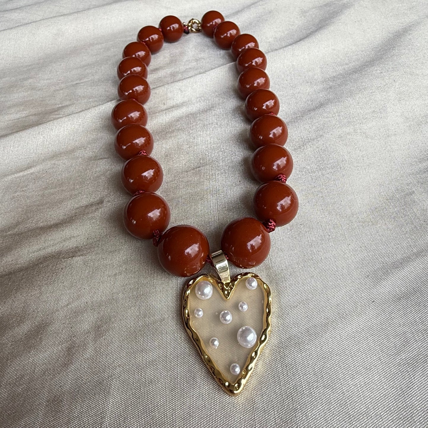 Collar Corazón Canela