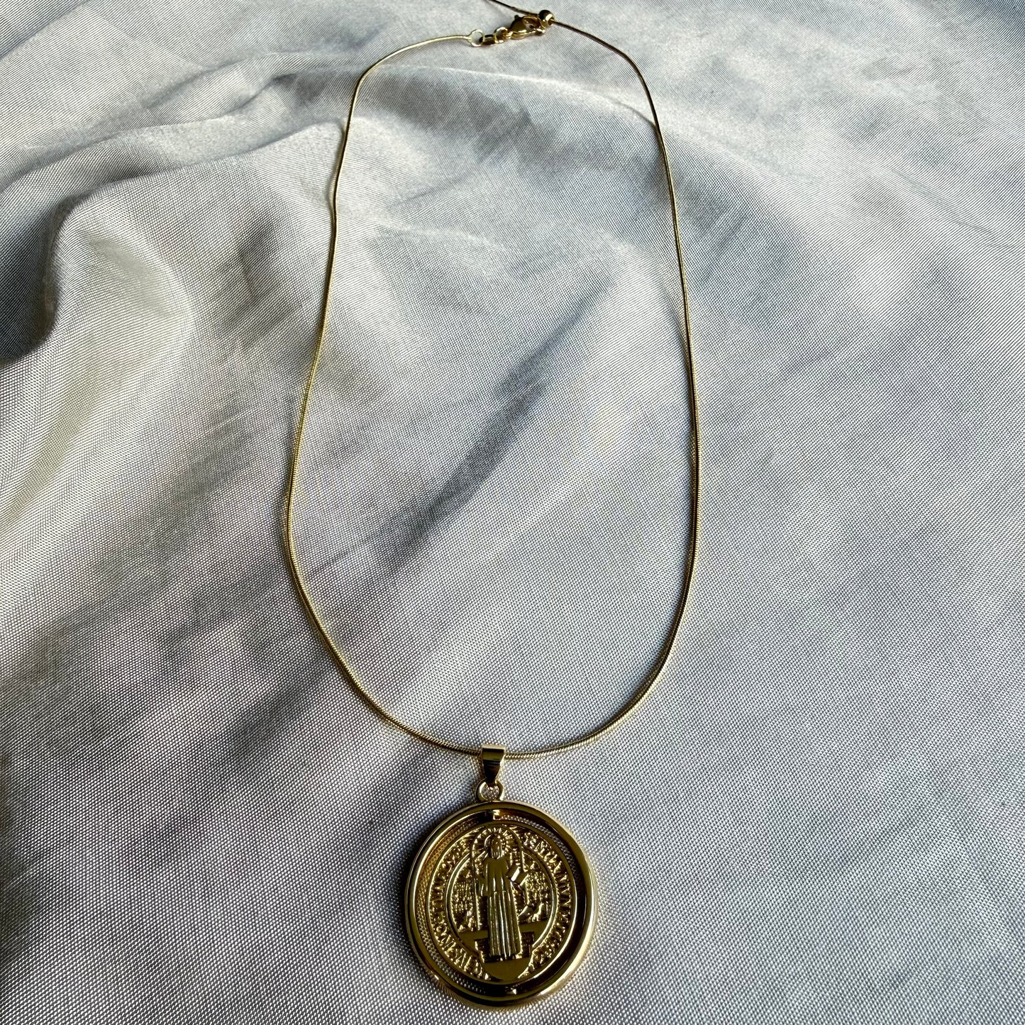 Colección Devoción Dorada