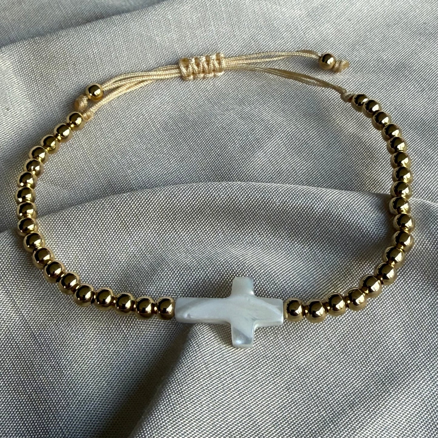 Set Pulseras Cruz Nácar & Rodinada con perla de río/virgen maría