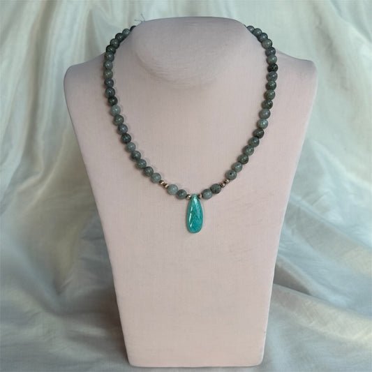 Collar de Piedras Naturales / Gota Celeste