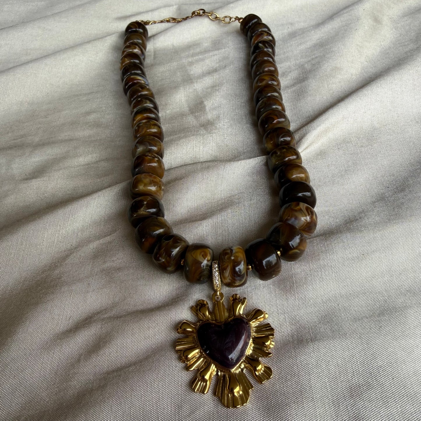 Collar Corazón de Tierra