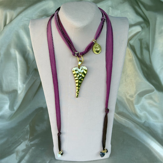 Choker de seda Corazón Dorado/Intuición y Belleza Interior