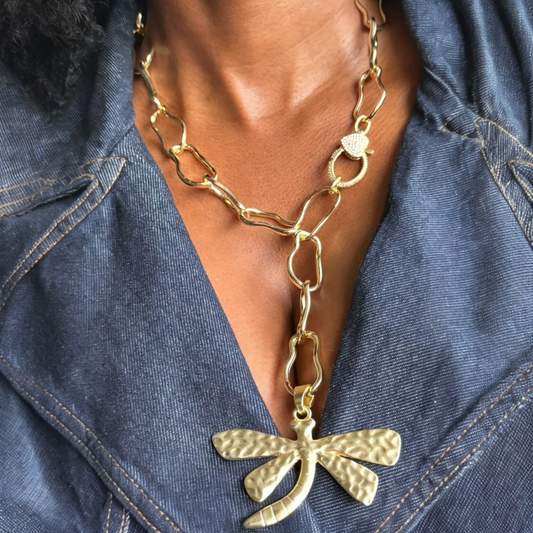 Collar Libélula Dorada