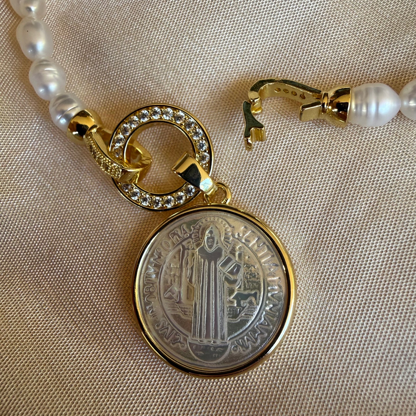 Collar Perlas San Benito • Broche de Luz/40 cms